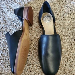 COPY - Vince Camuto black flats: size 5M